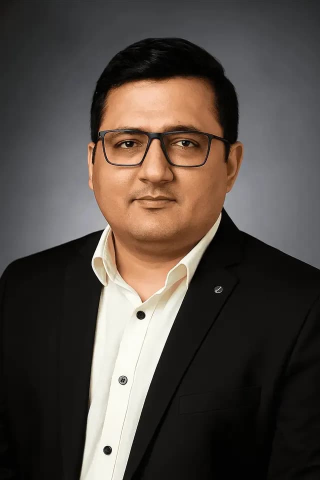 Mr. Dhiraj Kumar Choudhary